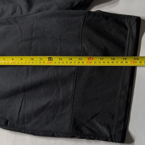 On The Byas Sweat Shorts Size Medium - Picture 9 of 9